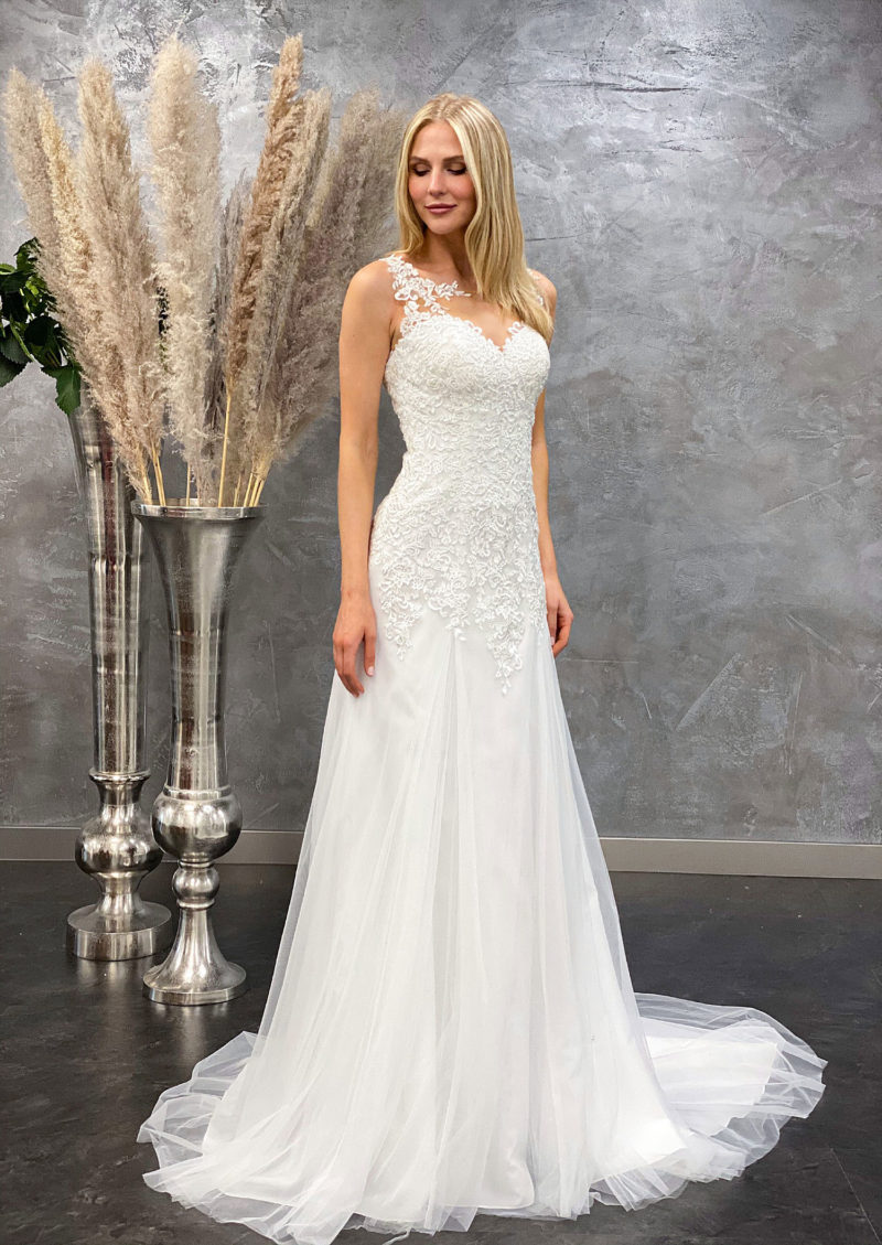 Amera Vera 2021 Brautkleid B2124 4 bei Marinette Brautmoden Dortmund